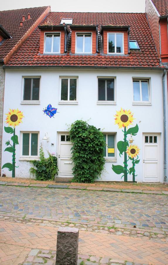 Zentrale Ferienwohnung „Treibholz“ Im Sonnenblumenhaus Flensburg Bagian luar foto